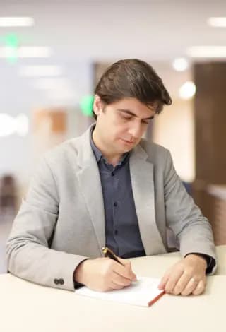 Dr. Henrique Bufaiçal - Cirurgião de mão certificado